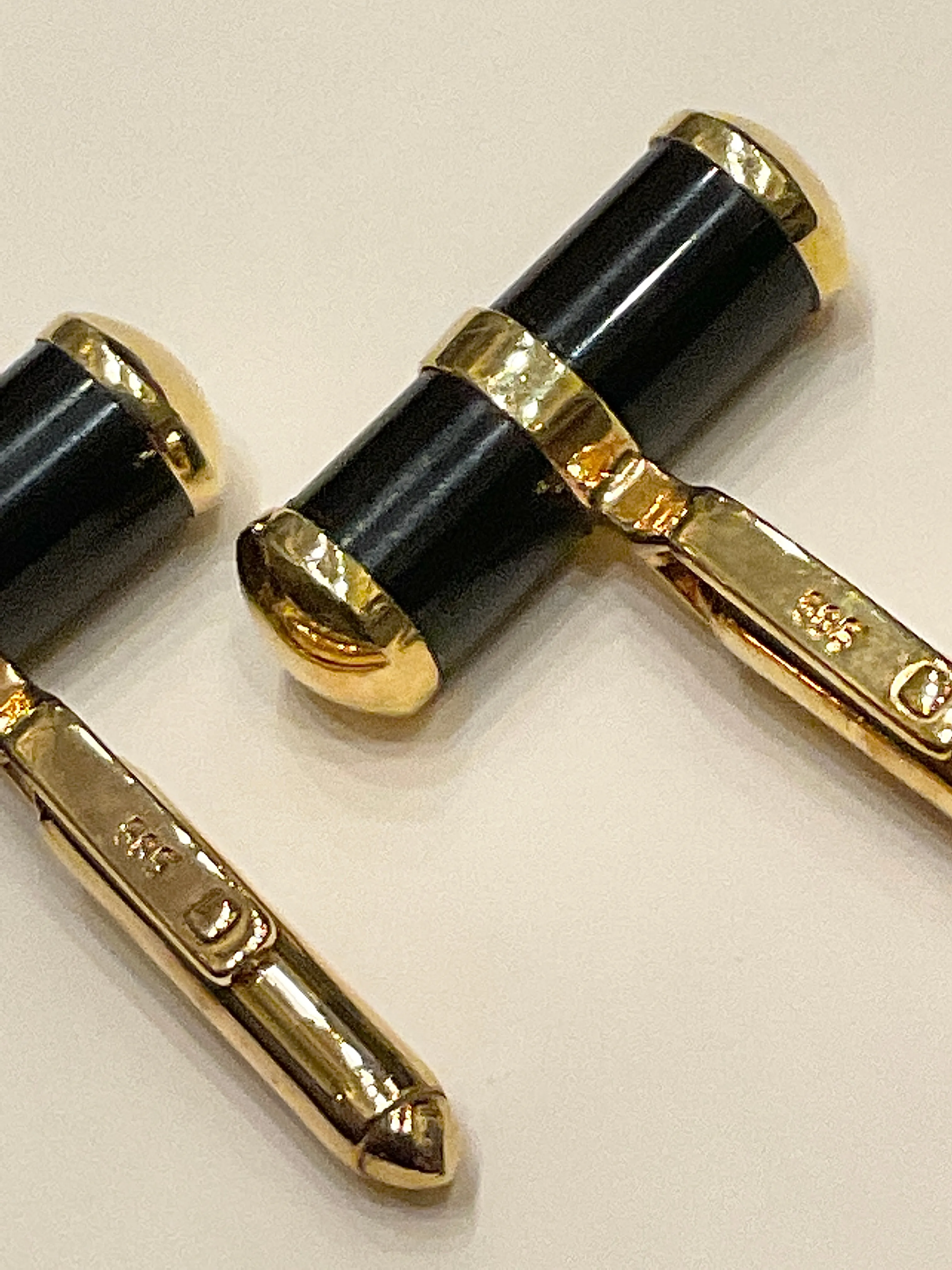 14k Yellow Gold & Black Onyx Barrel Cuff Links in Box