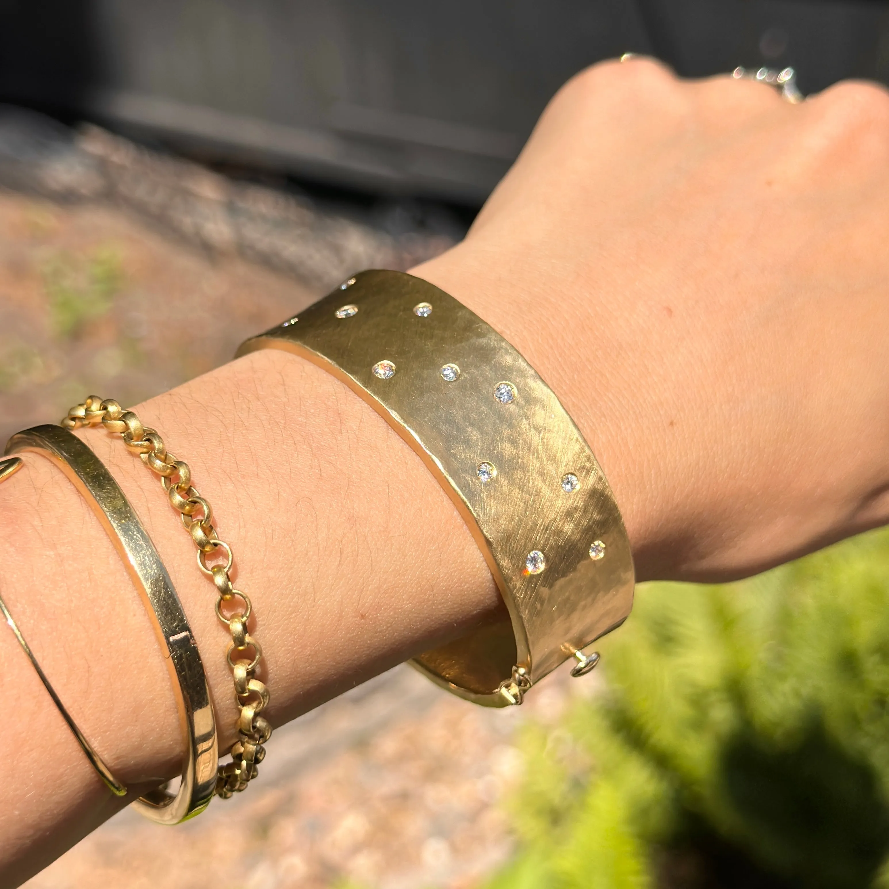 18KT Yellow Gold Hammered Matte Gypsy Diamonds Cuff Bangle Bracelet