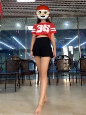 '36' Striped Crop T-Shirt