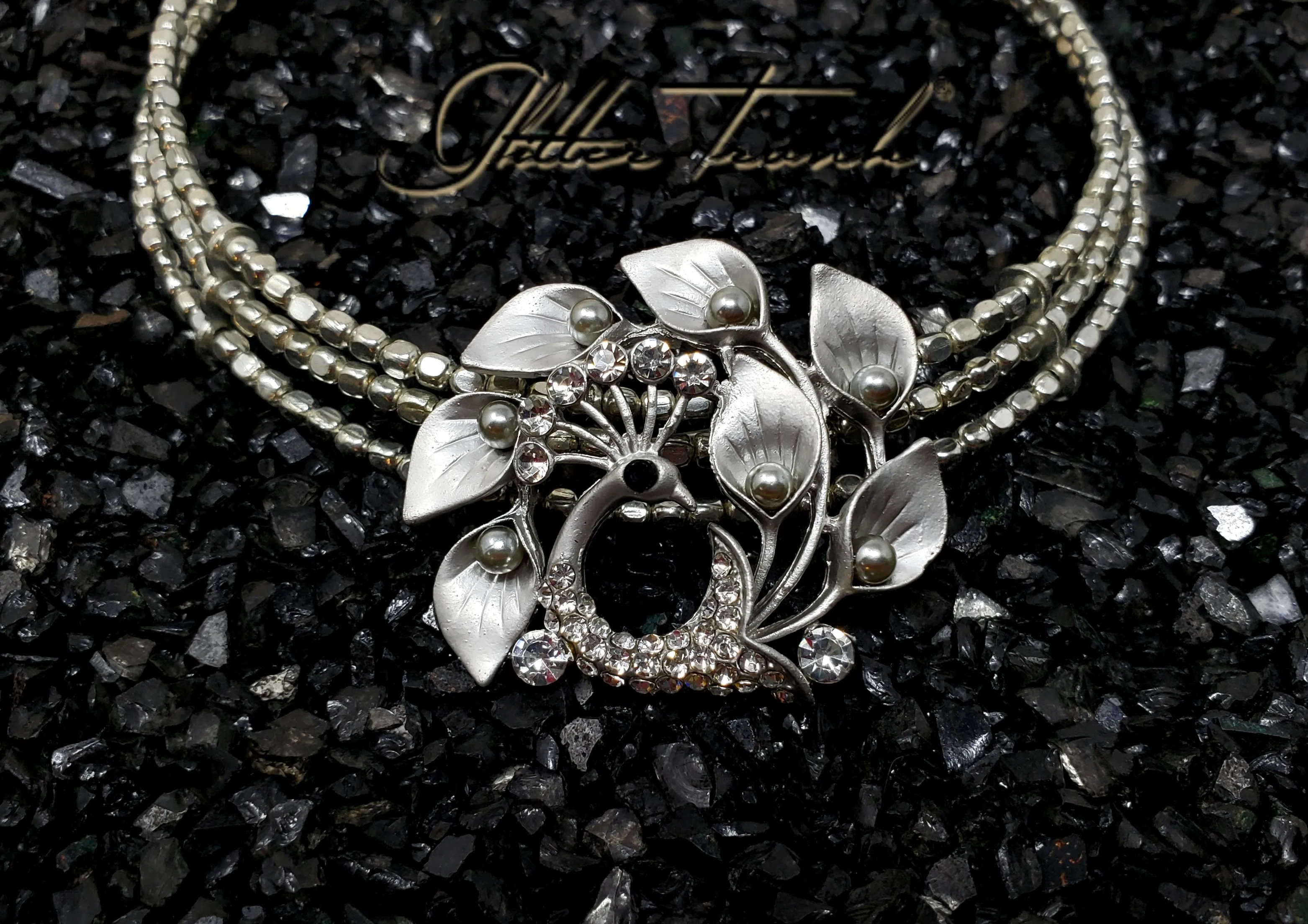 Alpita Peacock Pendant