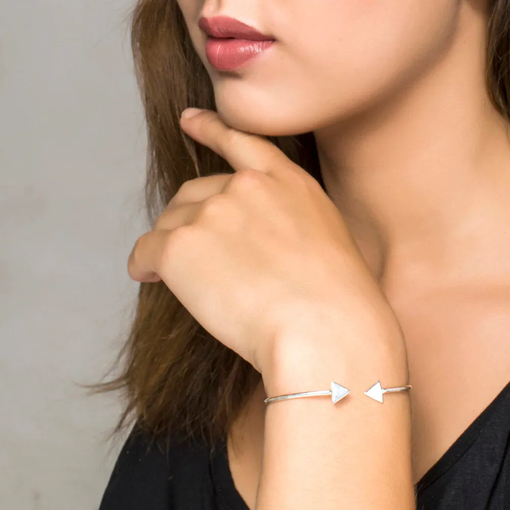 Amalie, Triangle Cuff