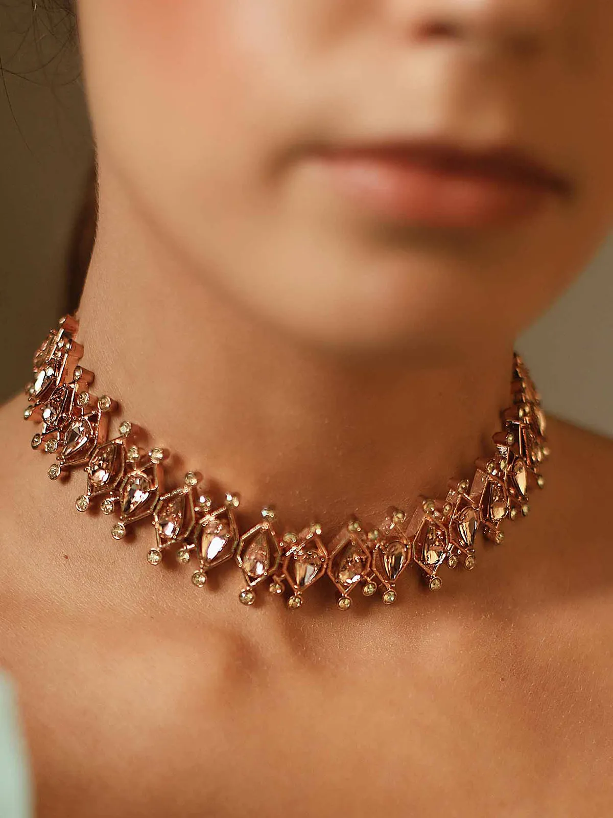 Angular Crystal Choker
