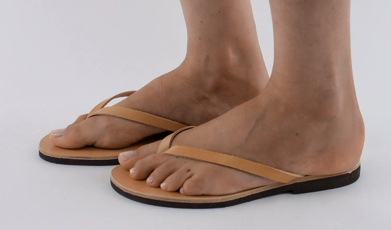 APHRODITE NATURAL LEATHER FLIP-FLOPS