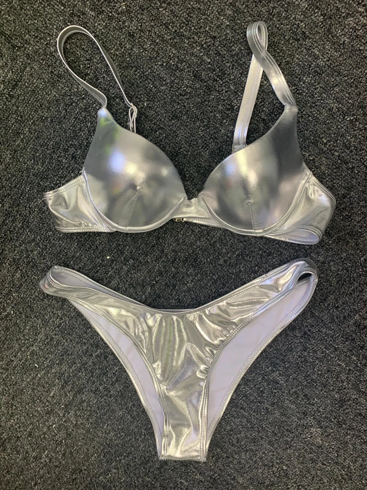 Bikini Love Collection Color Silver - Power Wings By Jullye Giliberti