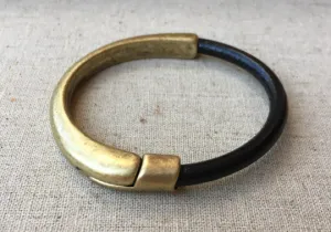 Black & AB - Medium Width - Magnetic Cuff - WHSL