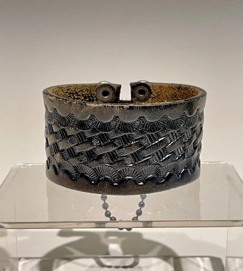 Black Leather Cuff with Silver Closure MMC3