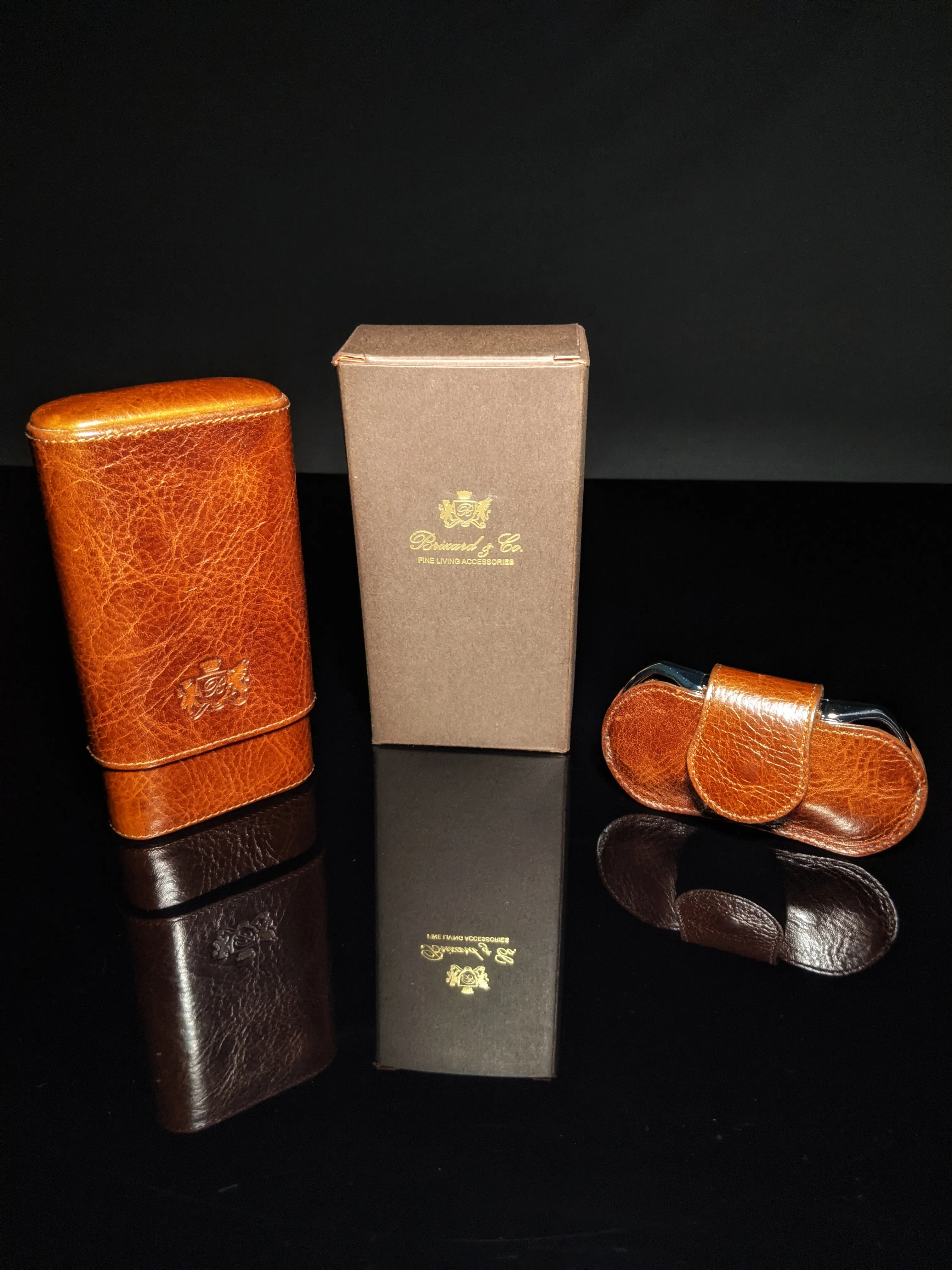 Brizard and Co The "Show Band" 3 Cigar Case - Antique Saddle Leather with V-Cutter