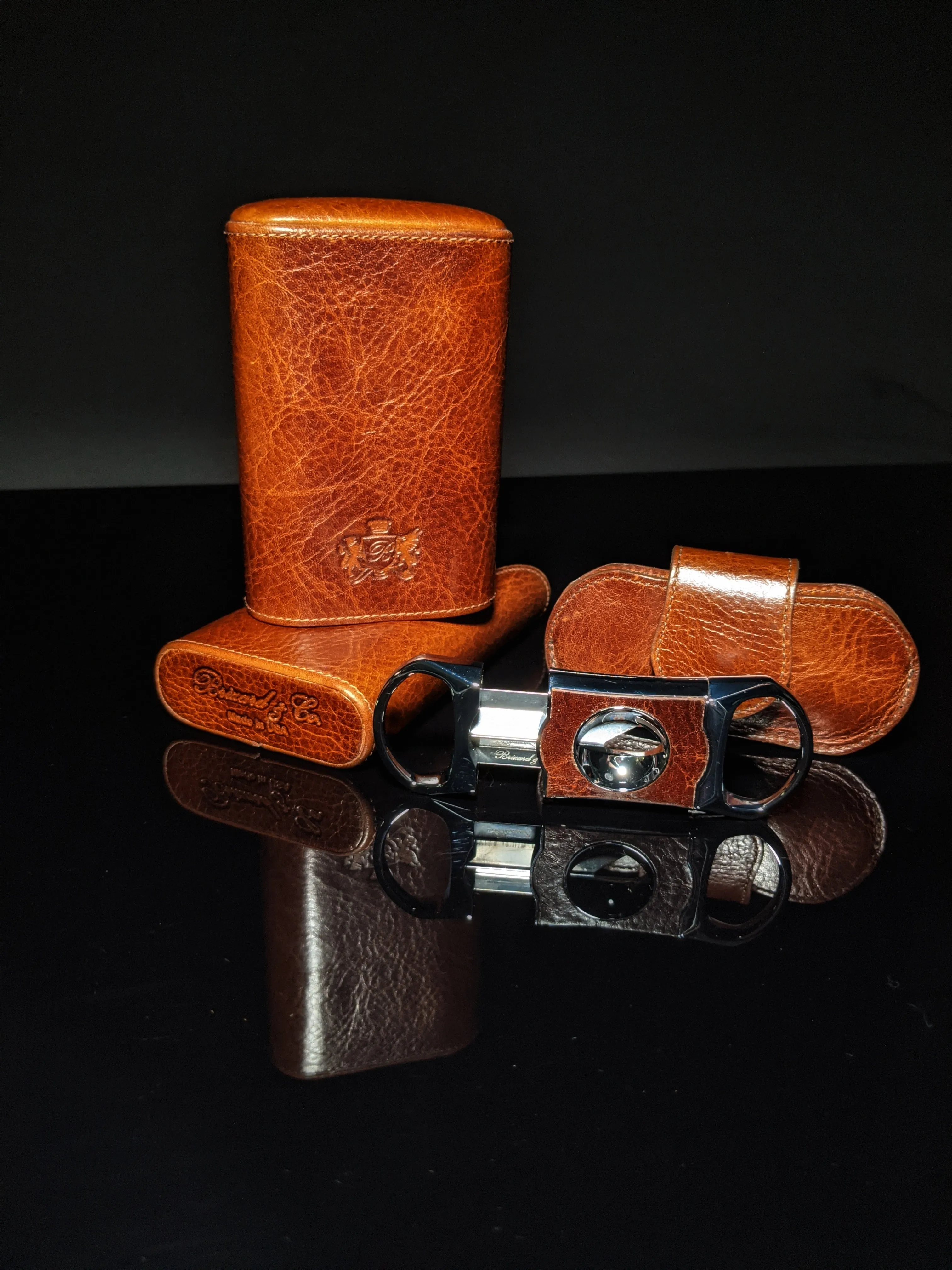 Brizard and Co The "Show Band" 3 Cigar Case - Antique Saddle Leather with V-Cutter