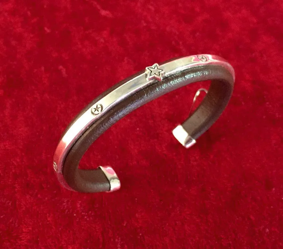 C37 Austin Cuff