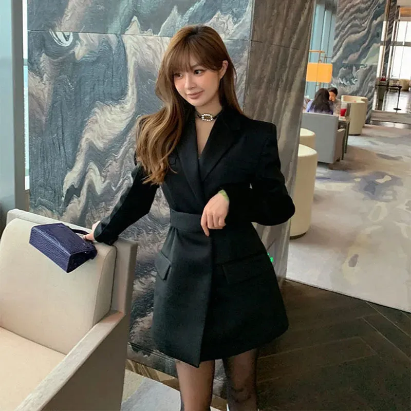 Casual British Mid Length Black Suit