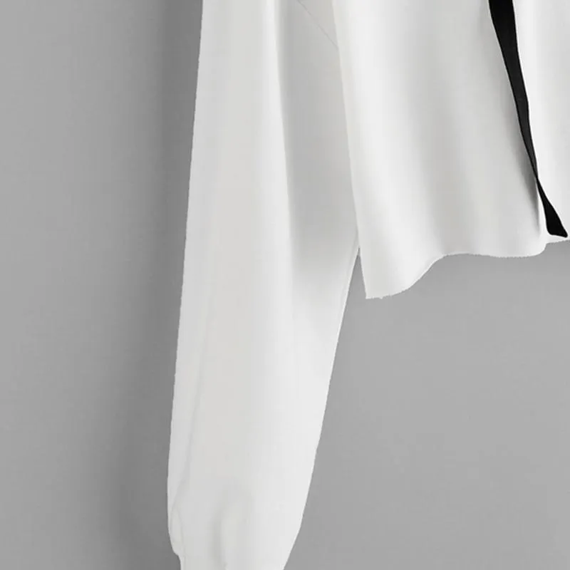'C'EST LA VIE' Solid Crop Hoodie