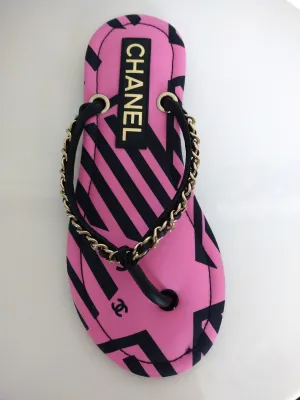 Chanel Pink Leather Flip Flops