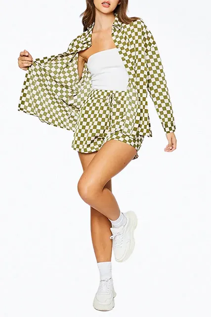 CHECKERED-PRINT WOVEN HIGH-WAISTED SHORTS