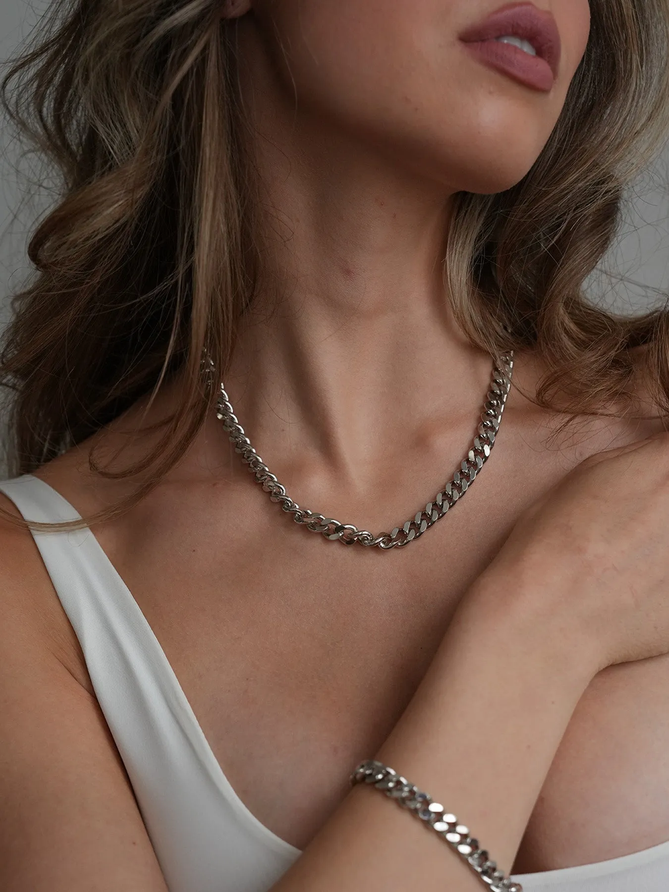 CUBAN LINK CHAIN • Color: White Gold