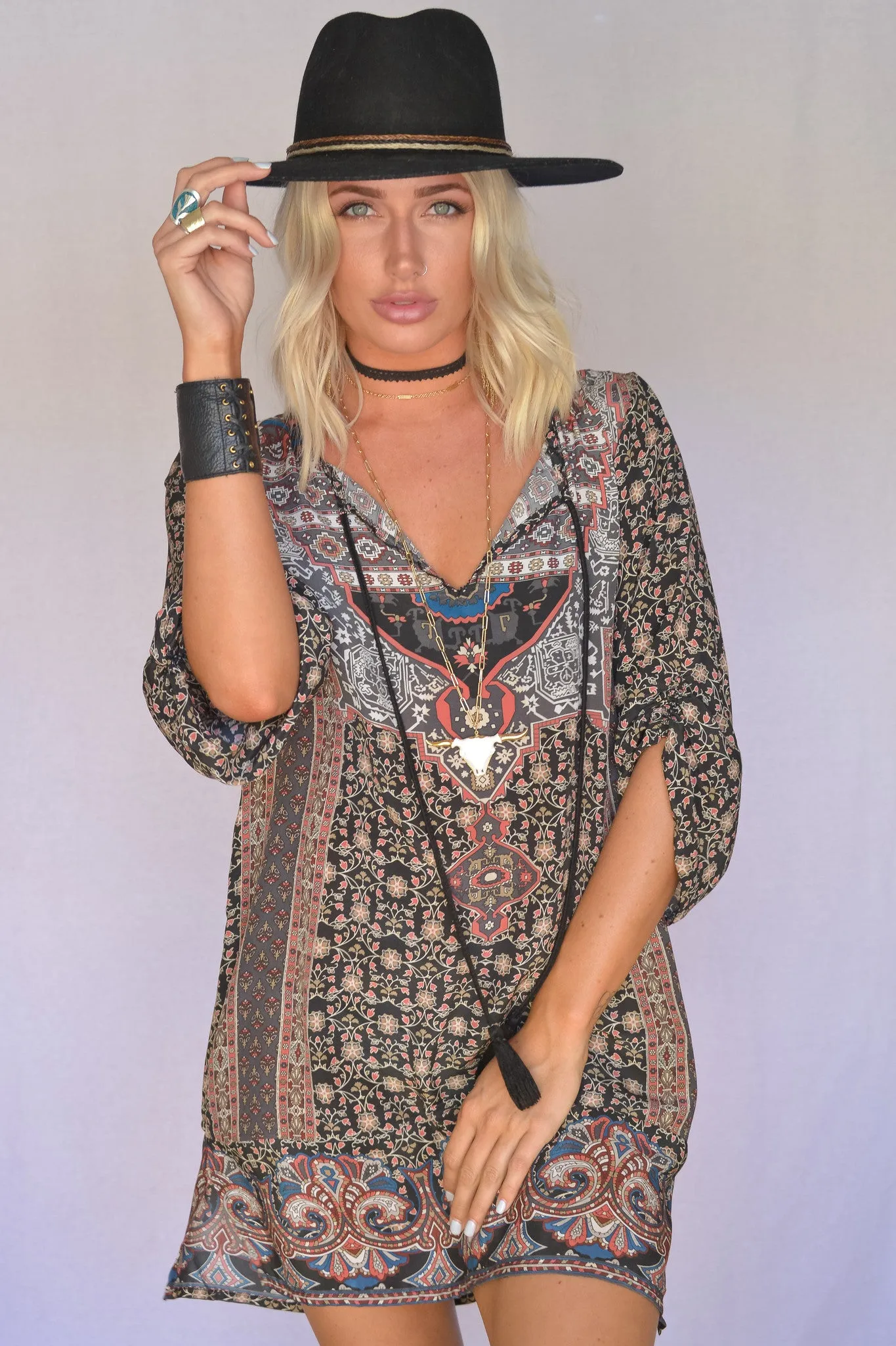 Desert Essence Chain Choker in Gold