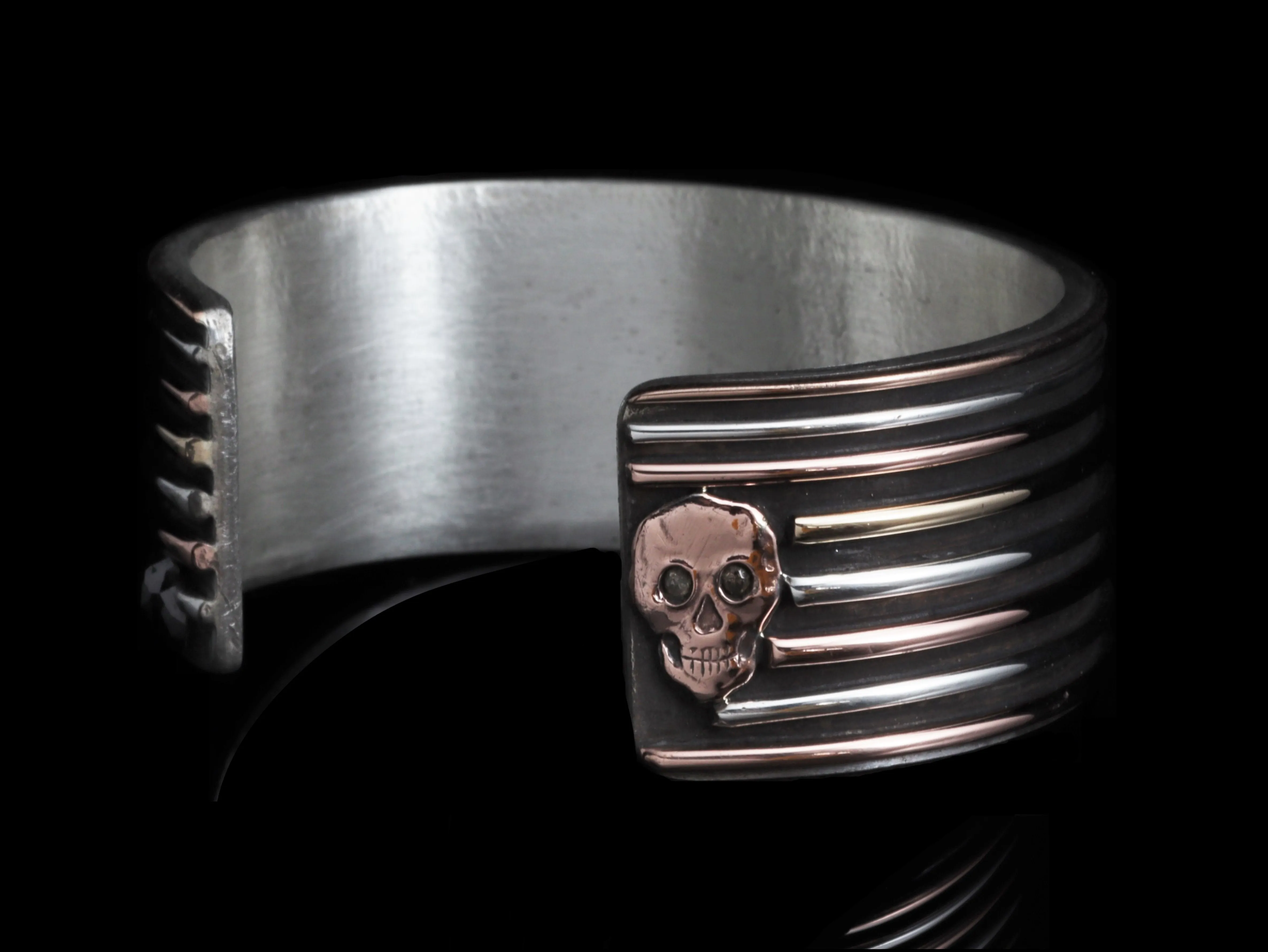 Diamonds & Gold Skull Cuff