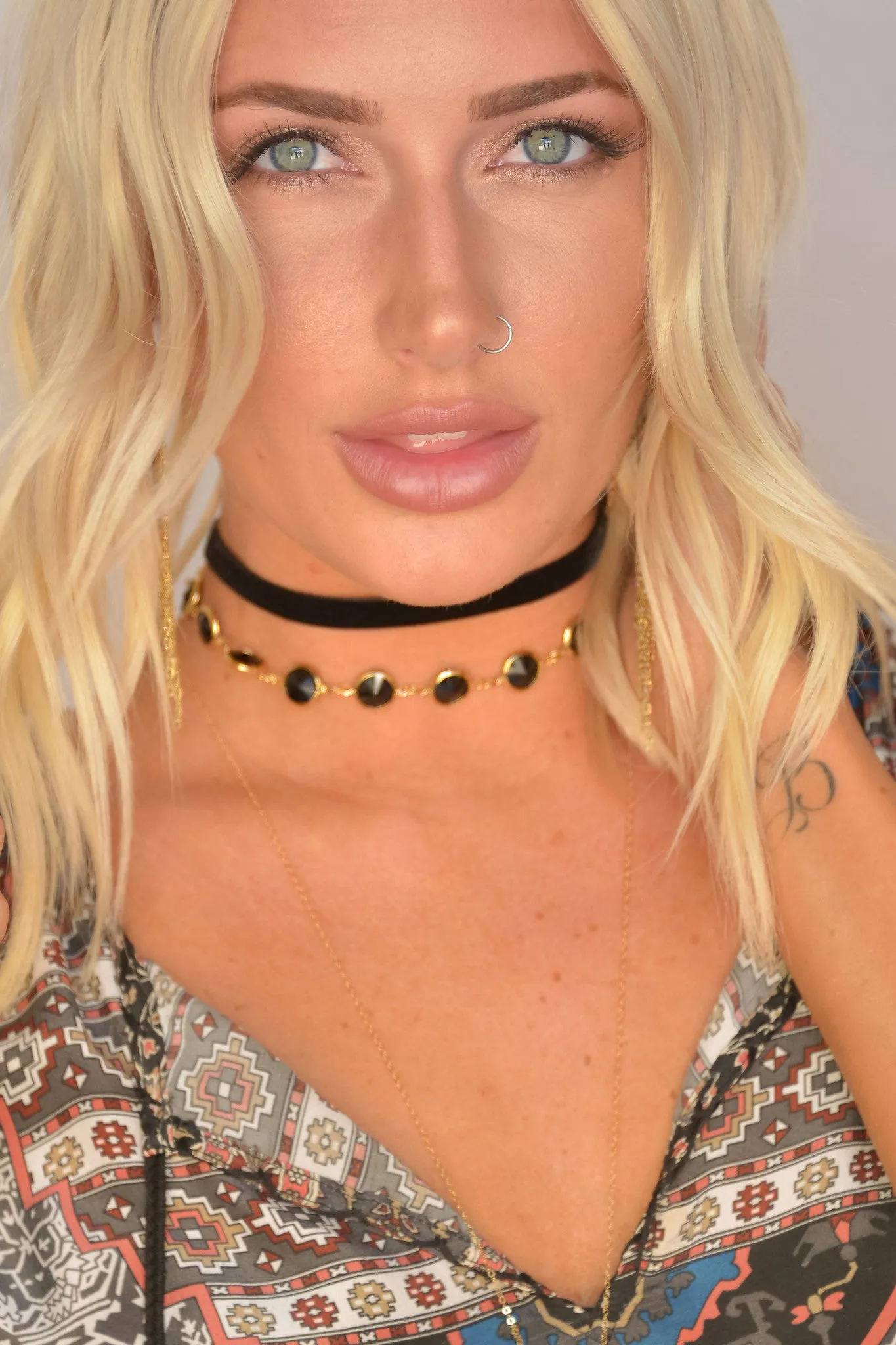 Diva Crystal Choker