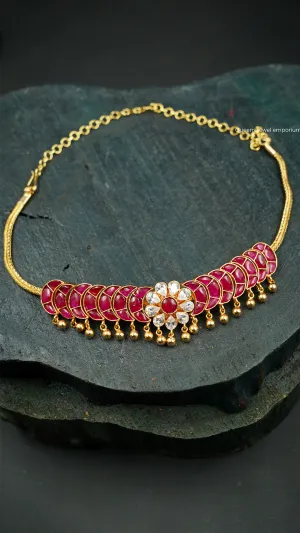 ELAKKIYA CHOKER
