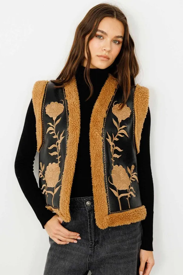 Embroidered Camel Cowboy Vest – Teddy Fleece Lining, Floral Embroidery, Faux Leather, Western Style