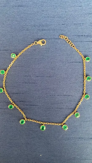 Emerald Cushion Choker