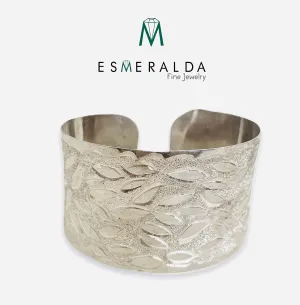 Esmeralda’s Leaf Design Cuff