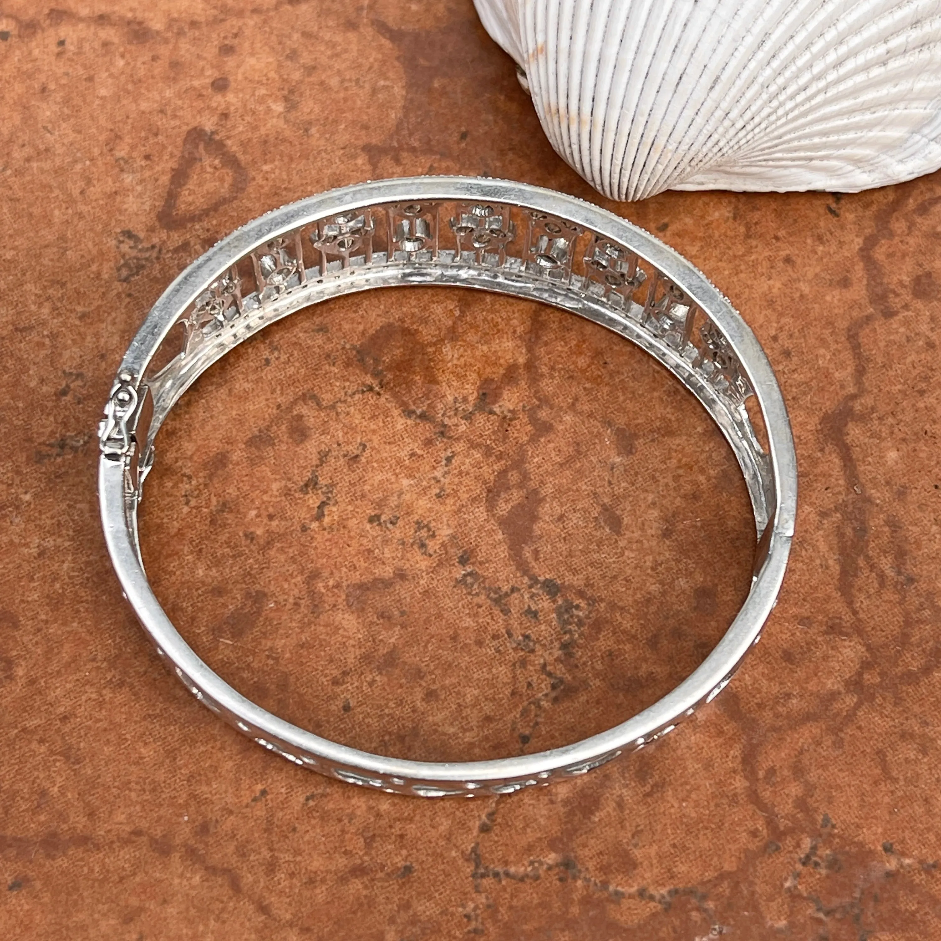 Estate 14KT White Gold Filigree Pave Diamond Hearts Hinged Bangle Cuff Bracelet