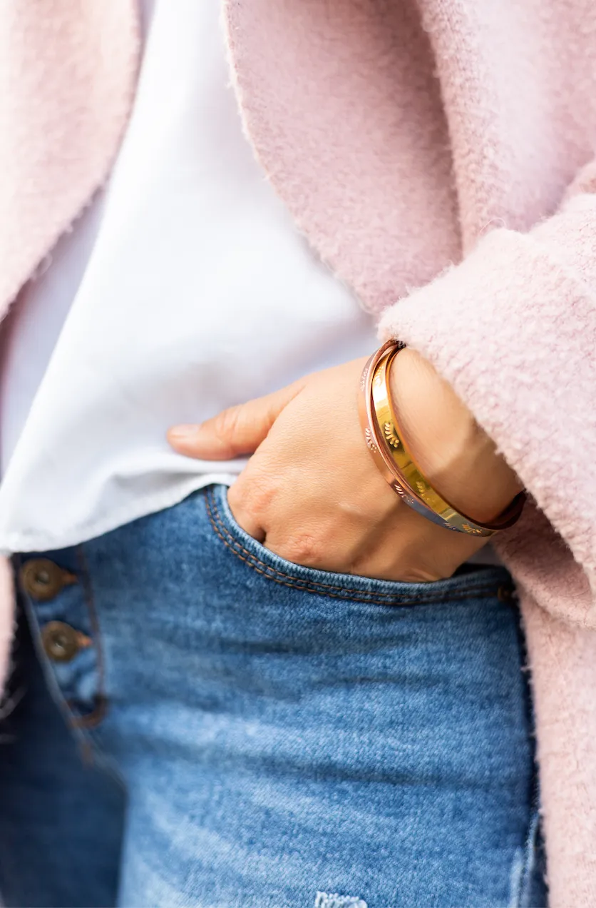 Eyelash Bangle