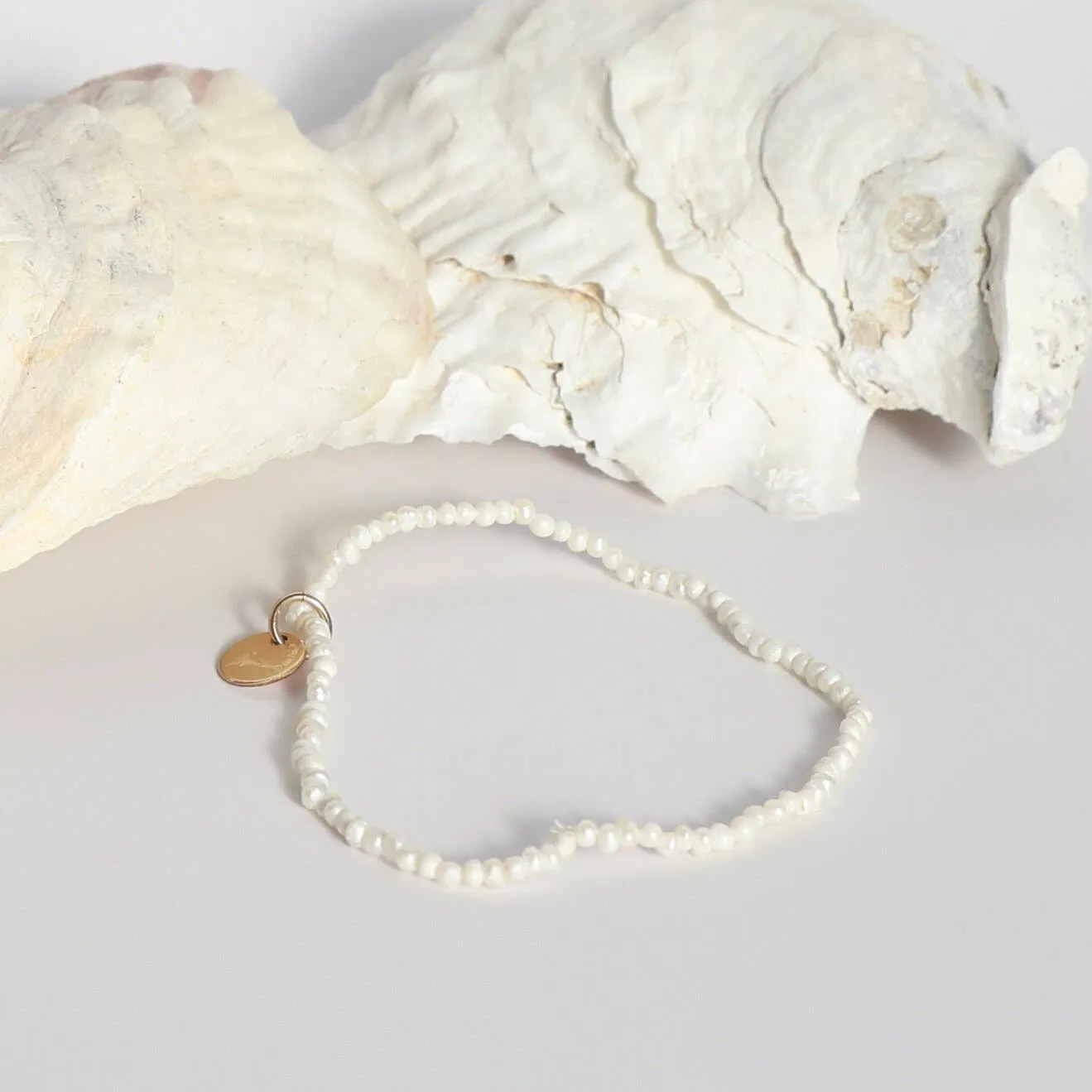 FRESHWATER TINY PEARL BRACELET