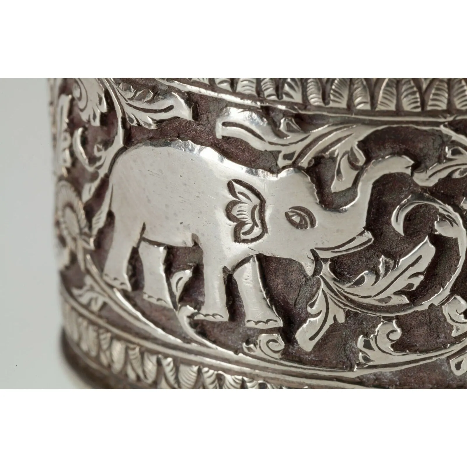 Gorgeous Repousse Elephant Sterling Cuff Bracelet 47mm Wide, 86.7g
