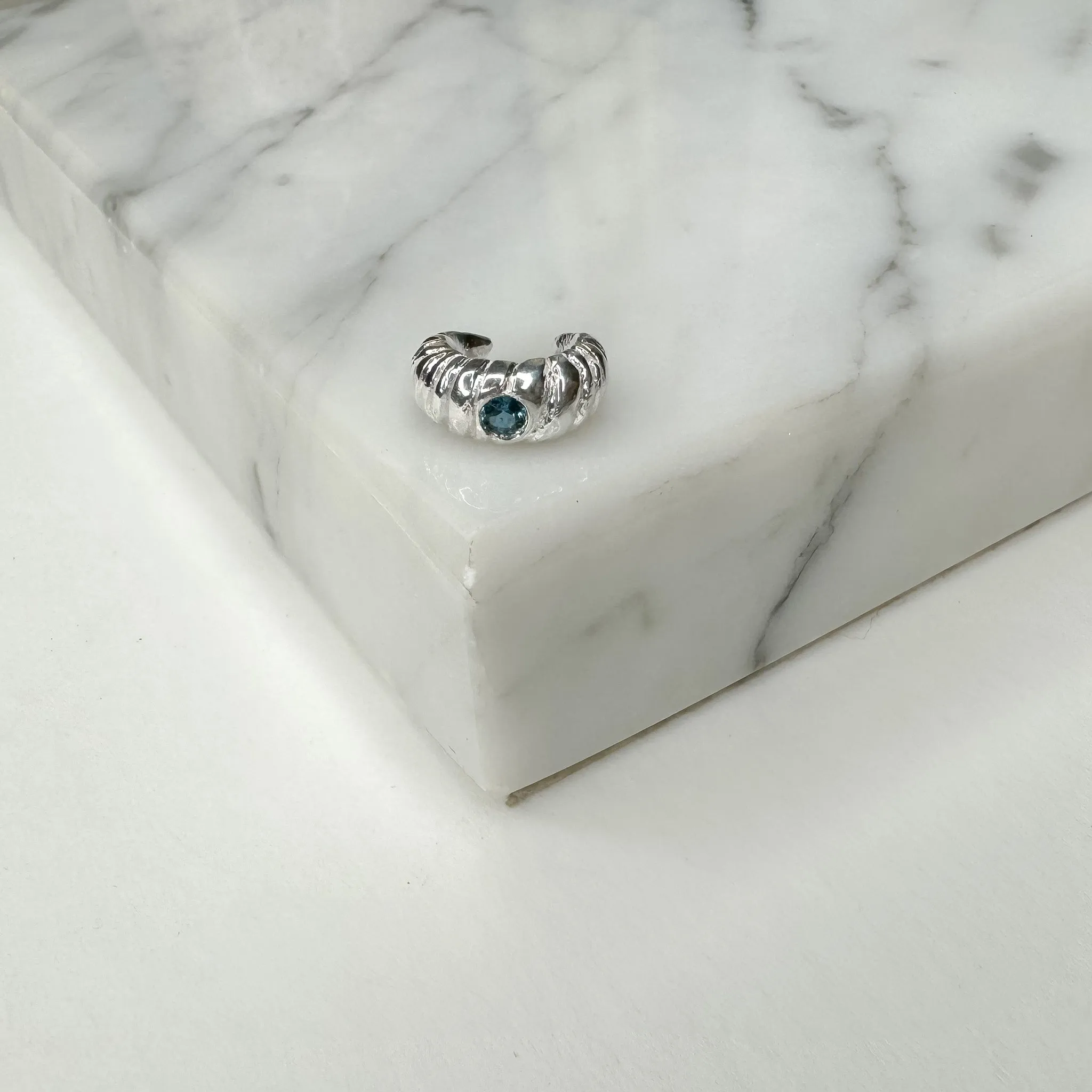 Happy Mantis Ear Cuff