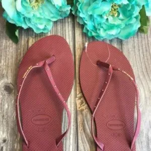 Havaianas You Maxi Dark Red Gold Studded Flip Flop Sandals 11/12M