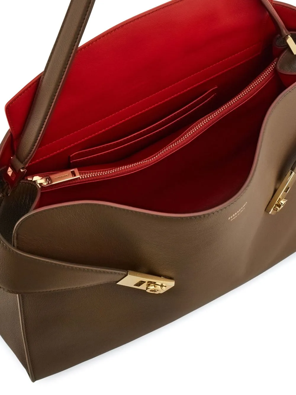 Hug medium leather tote bag