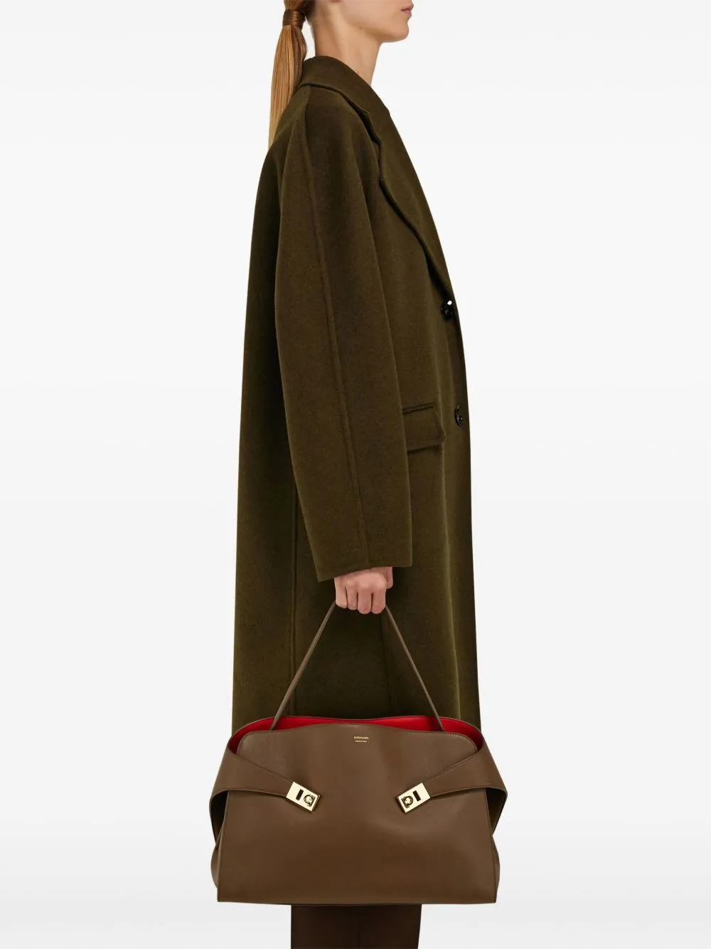 Hug medium leather tote bag