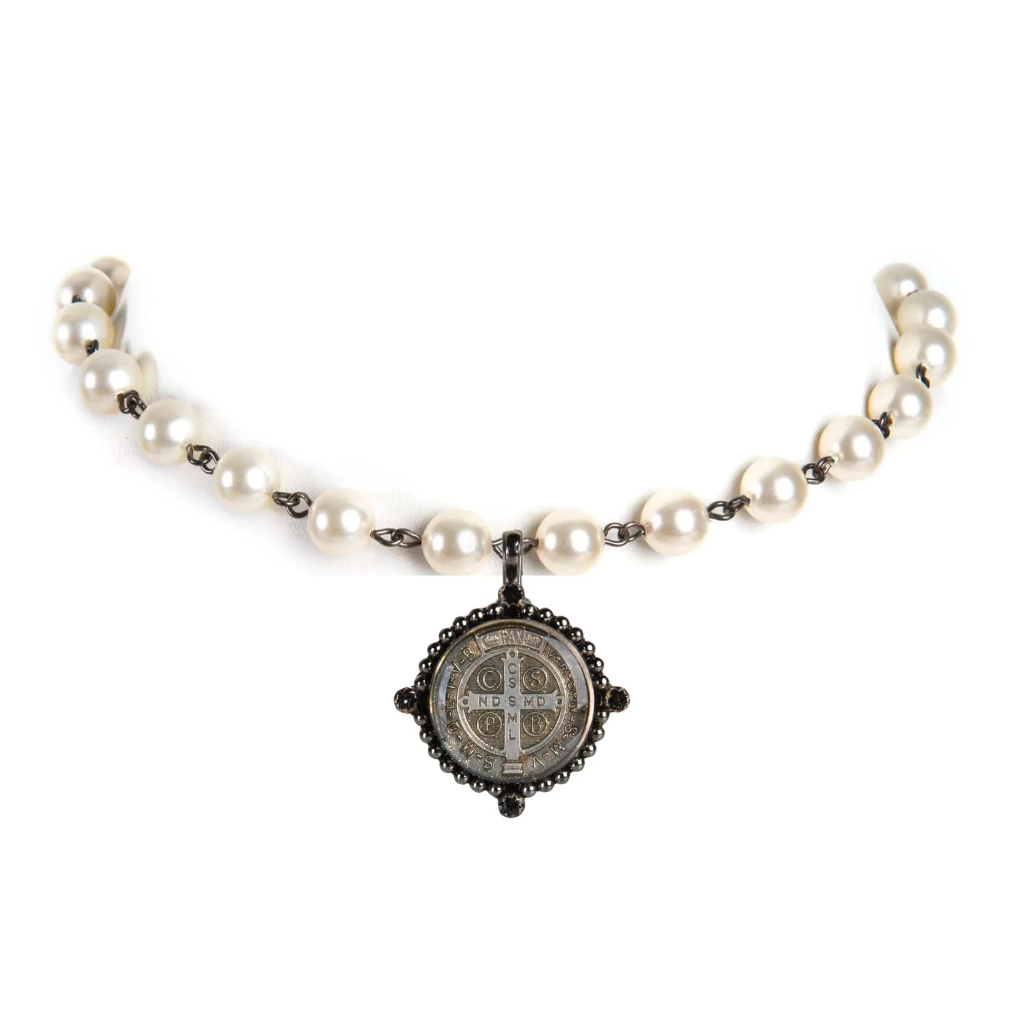 Iconic 6mm Cream Pearl Choker with Medallions