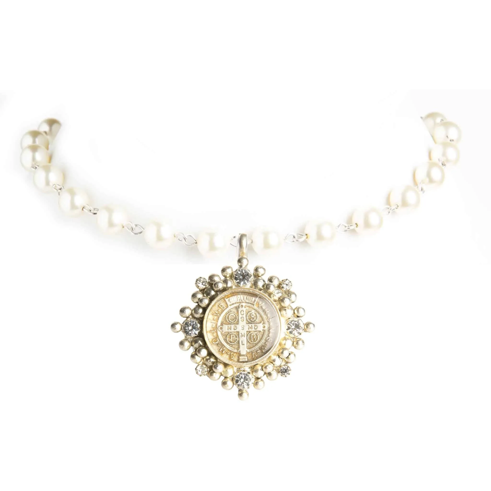 Iconic 6mm Cream Pearl Choker with Medallions
