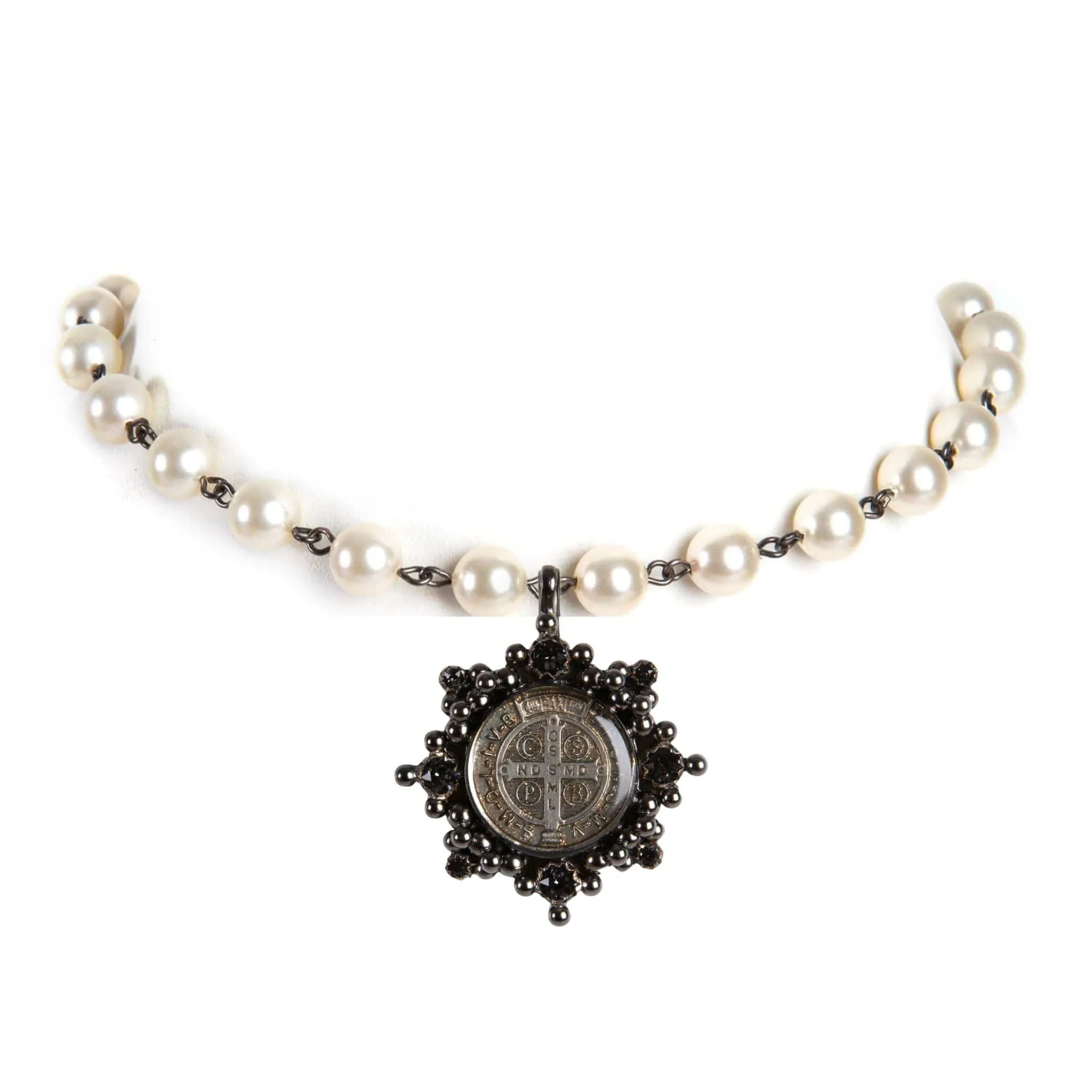 Iconic 6mm Cream Pearl Choker with Medallions