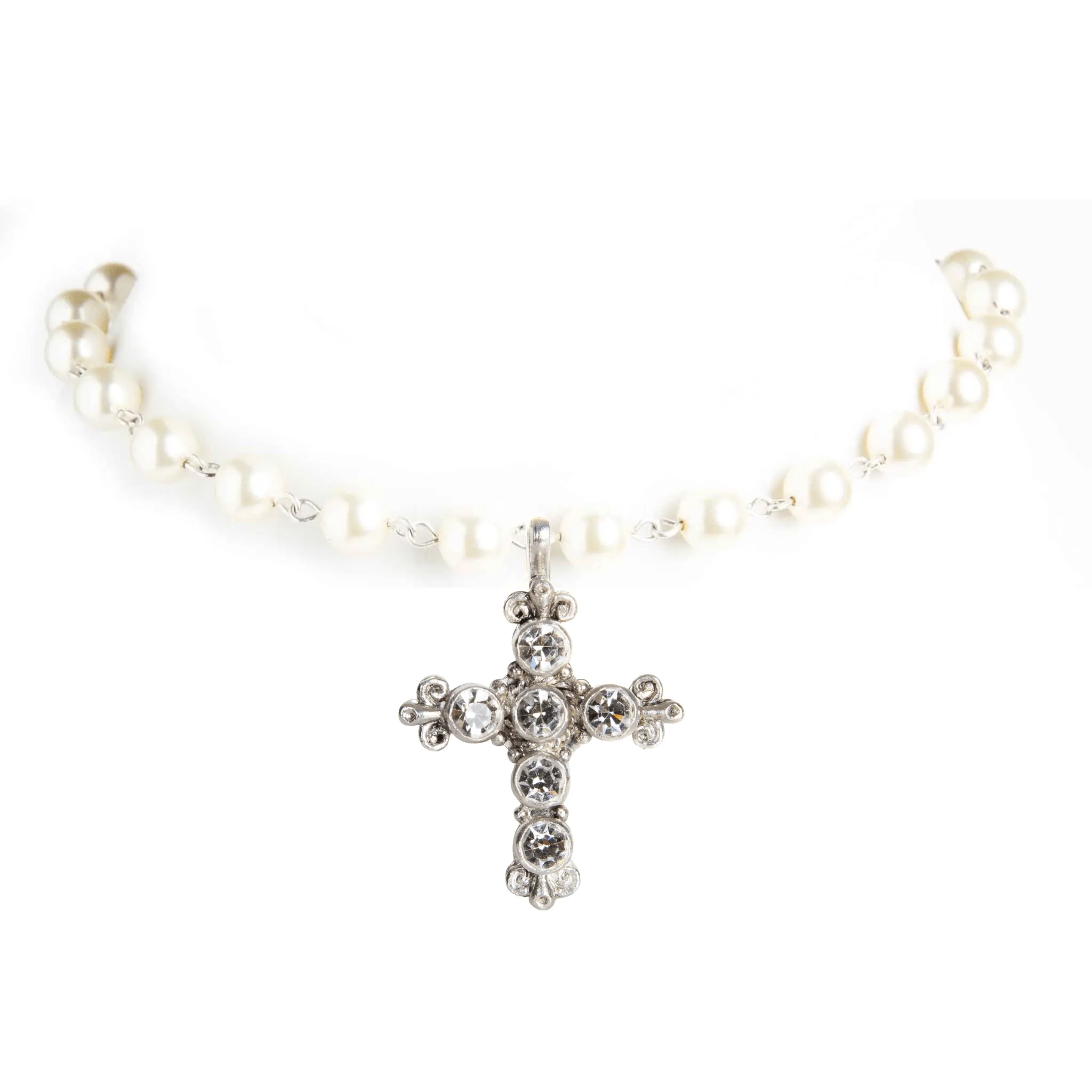 Iconic 6mm Cream Pearl Choker with Medallions