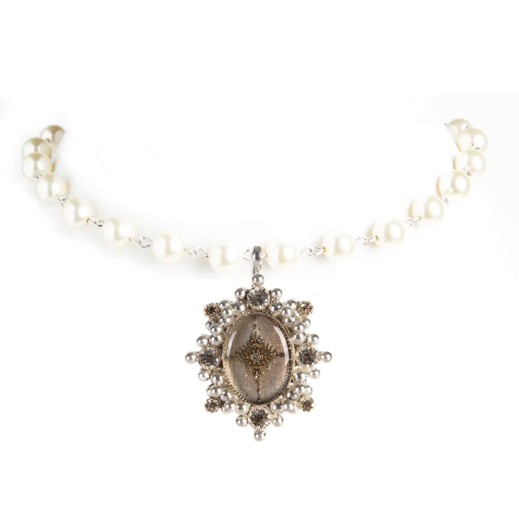Iconic 6mm Cream Pearl Choker with Medallions
