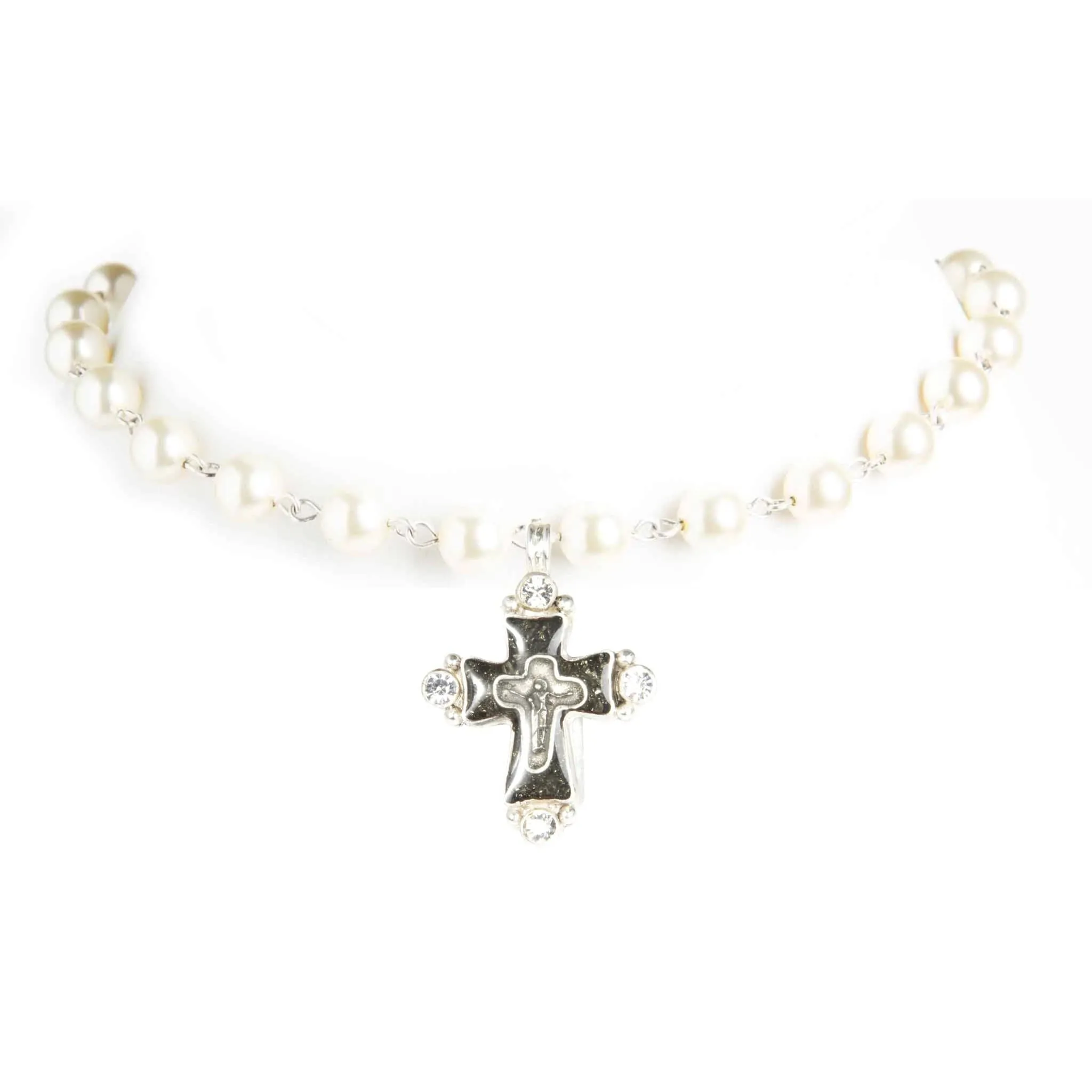 Iconic 6mm Cream Pearl Choker with Medallions