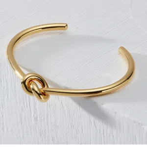 KNOT SORRY CUFF BRACELET