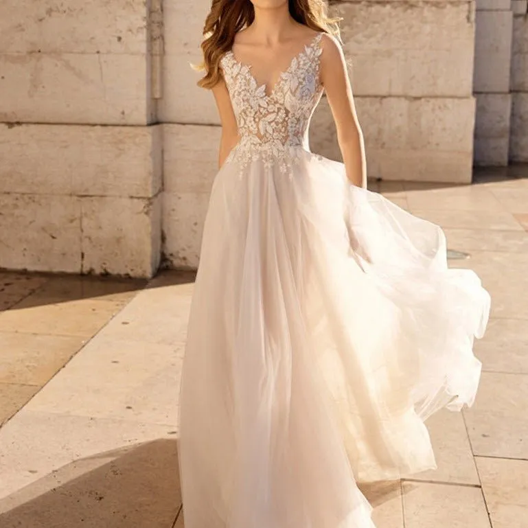 lace deep V-neck slim wedding dress