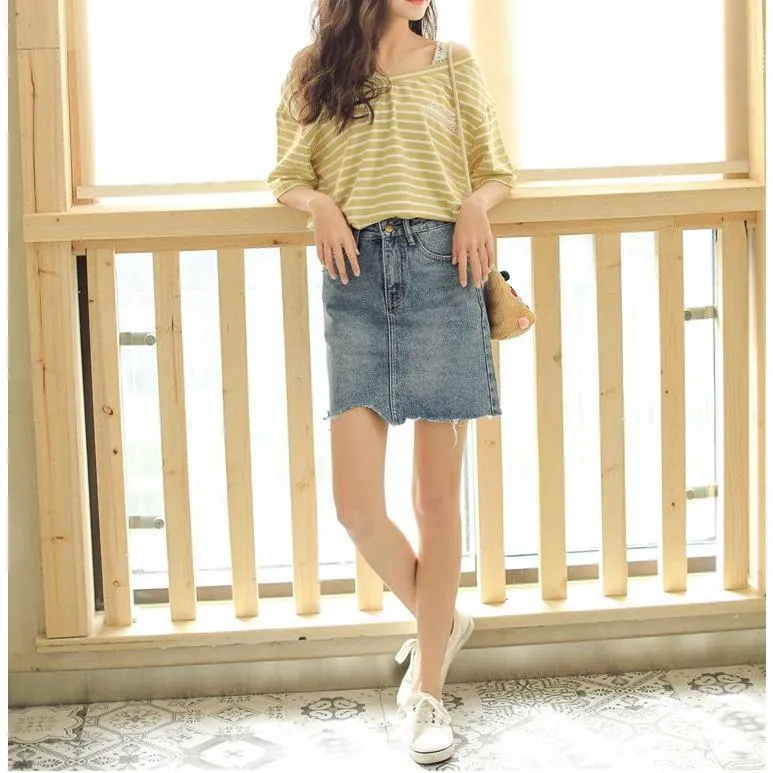 Lace Strapped V-Neck T-Shirt