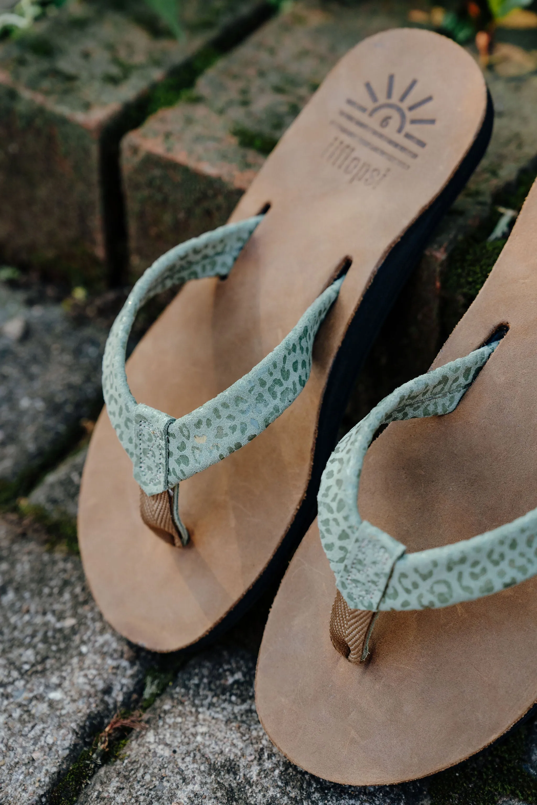 Ladies Leopard Green - Arch Support