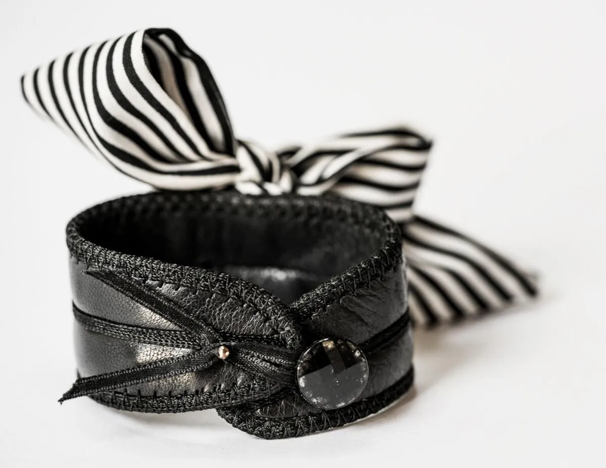 Lady Cameo Cuff