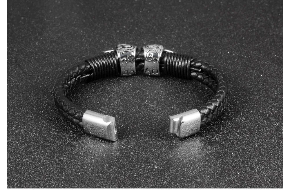 Men's Leather Cuff Skull Bracelet