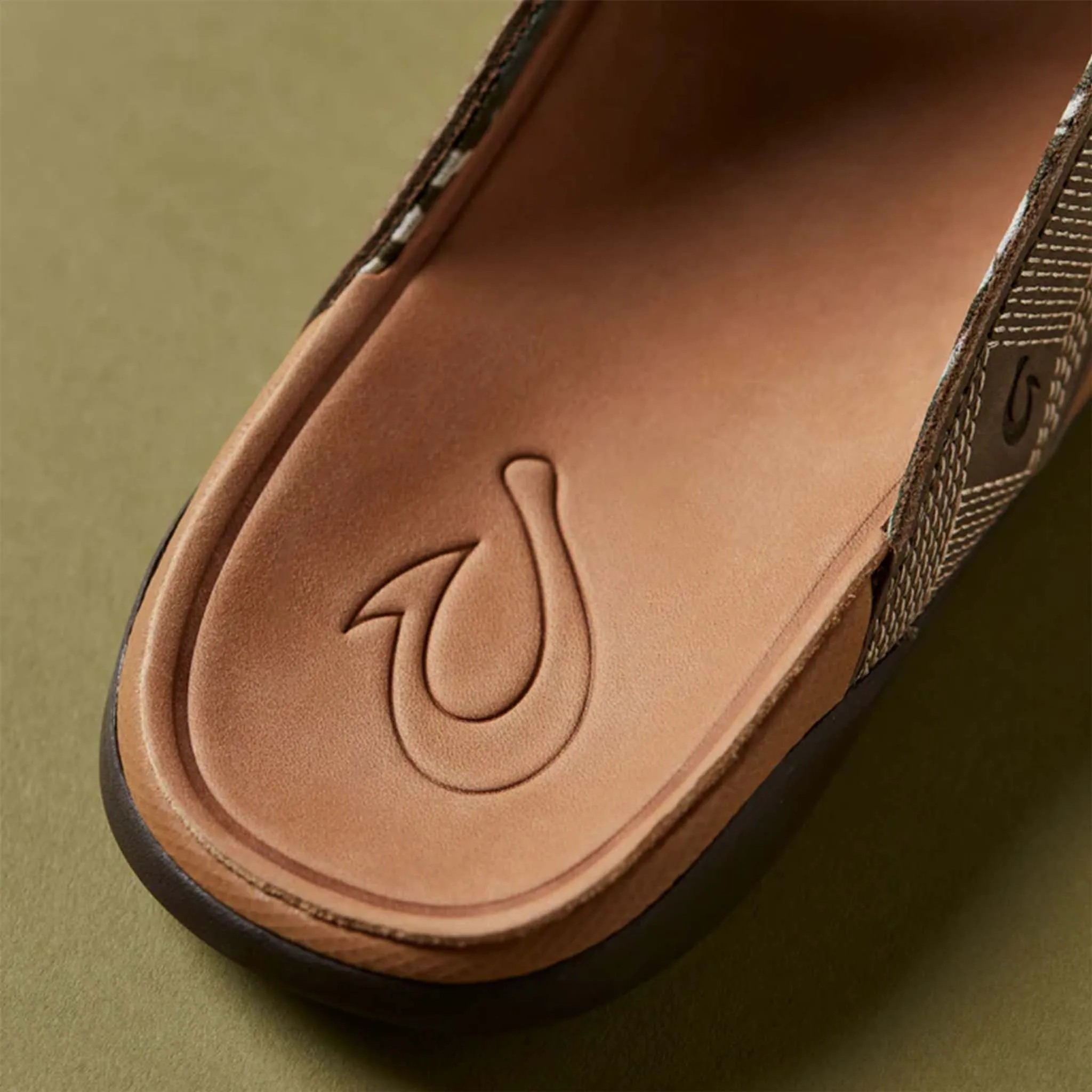Men's Tuahine Sandals in Hunter and Golden Sand