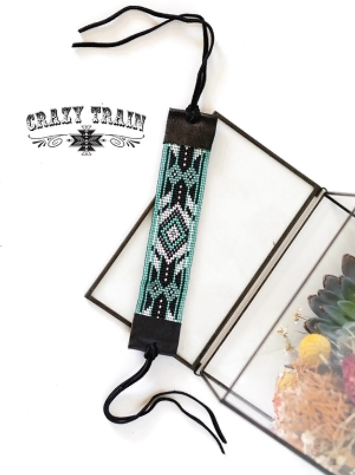 Mesa beaded cuff Bracelet    Turquoise