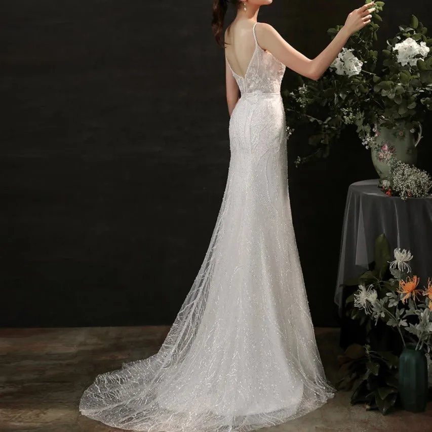 Minimalist beaded lace suspenders small tail open back light wedding dress