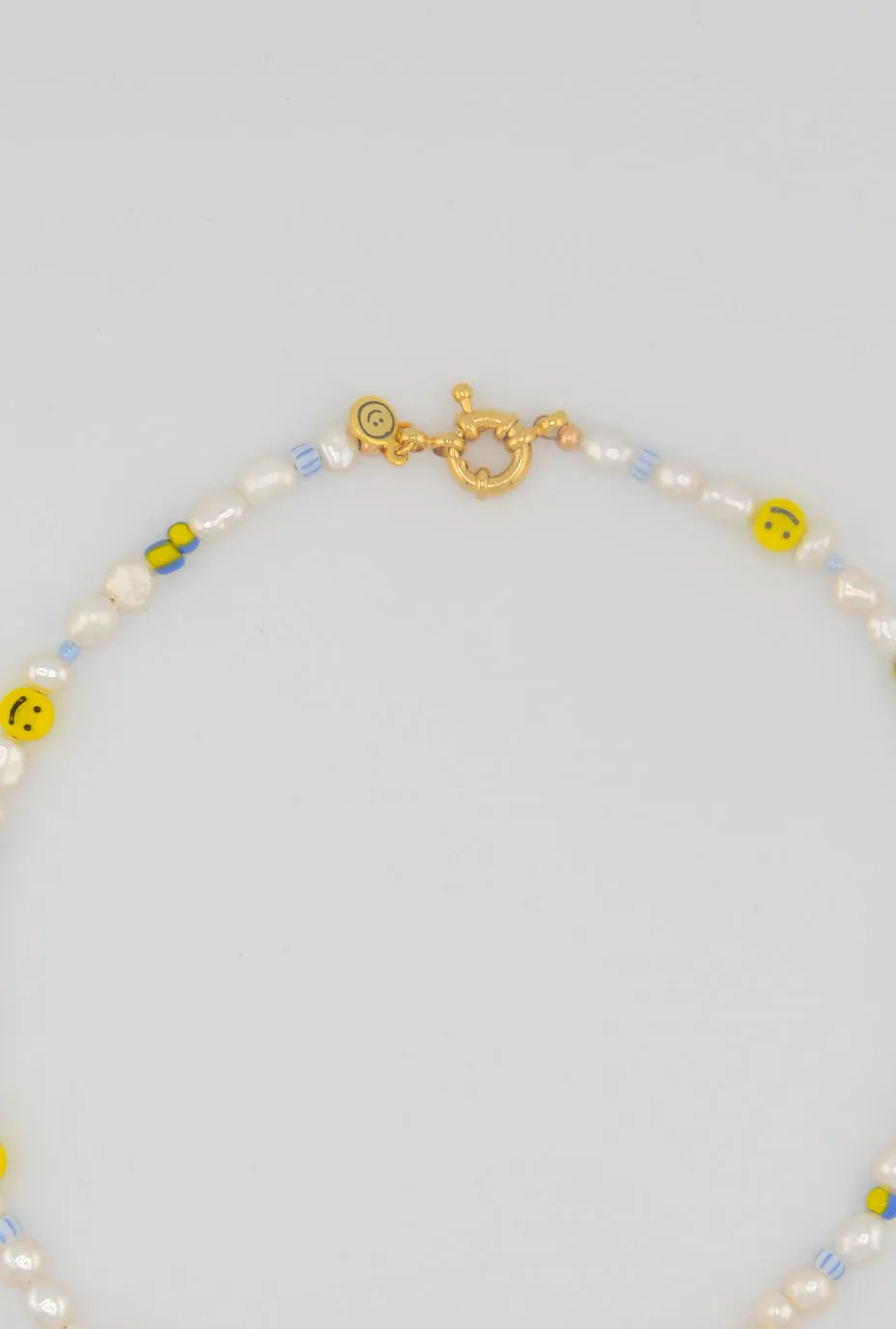Mr. Happy on Holiday Choker
