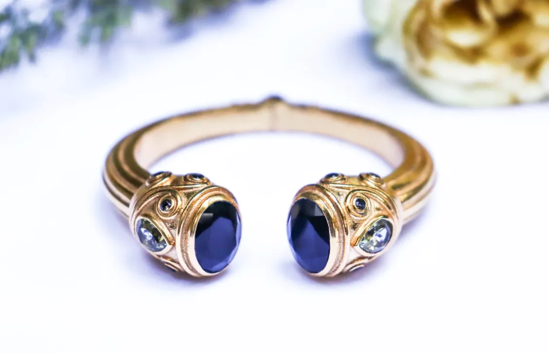 Nilaya Cuff